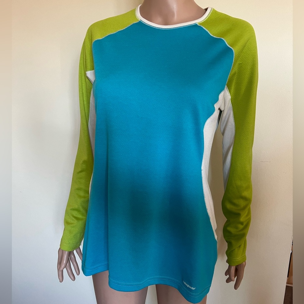 Used Patagonia Shirt w Long Sleeves size M